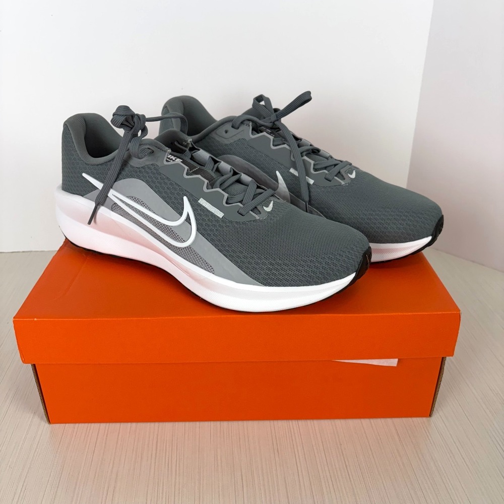 Mens Sz 11 Nike Downshifter 13 Gray Shoes Sneakers Running Athletic FD6454-010